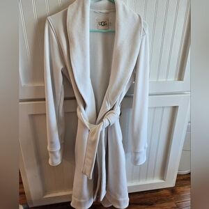 Women's UGG Belted Robe; Size Small